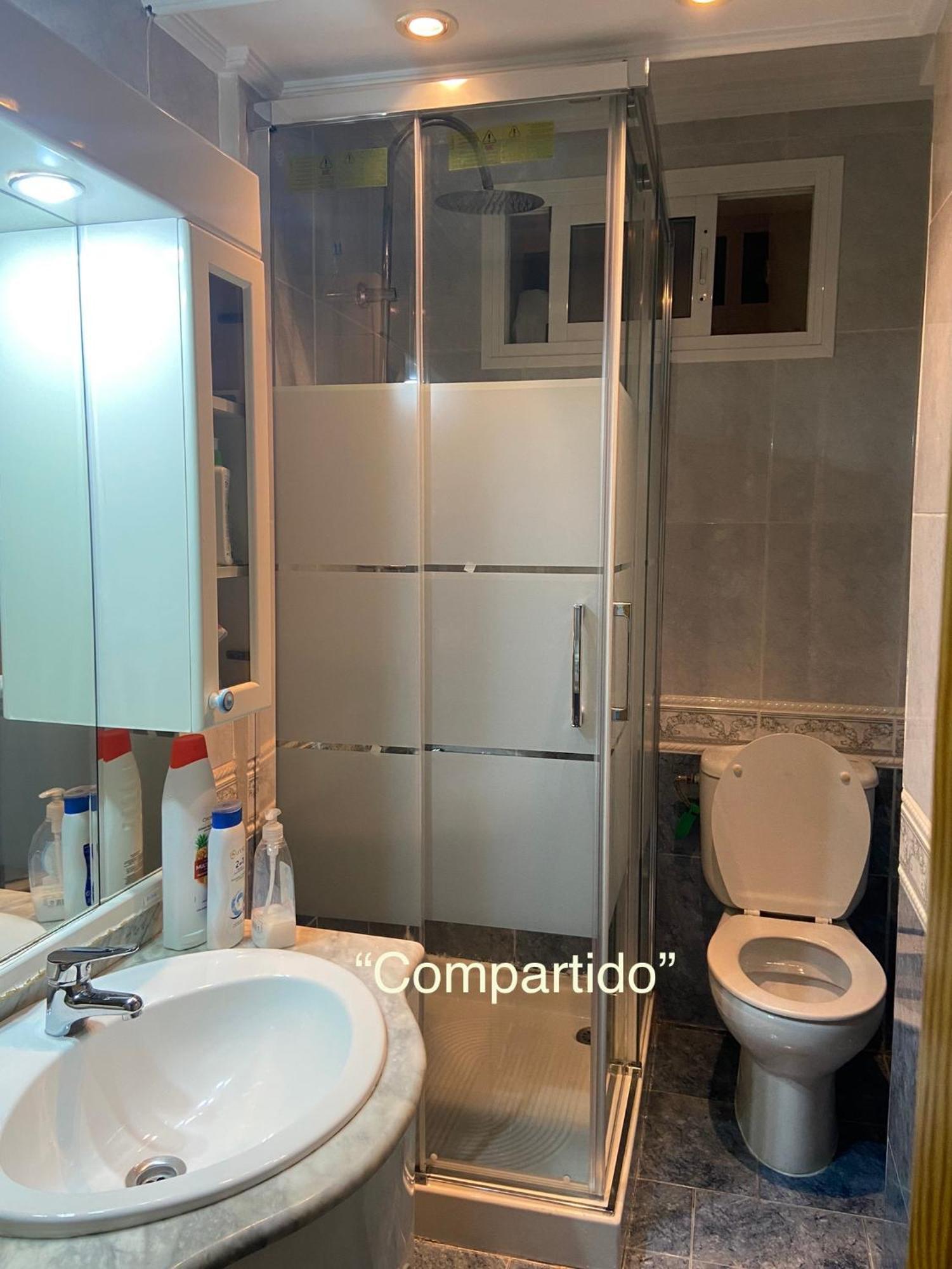 Habitacion Con Cama Matrimonial En 马拉加 外观 照片